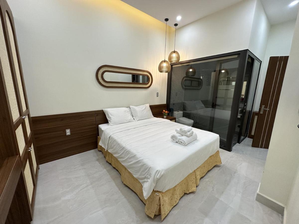 Lena Homestay & Villa Dong Hoi Exteriör bild