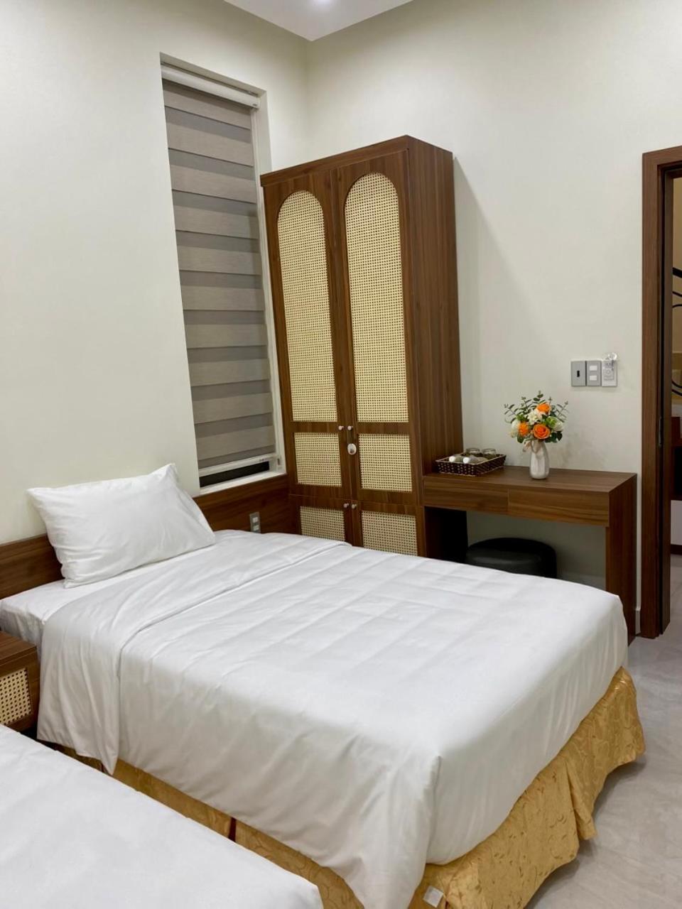 Lena Homestay & Villa Dong Hoi Exteriör bild