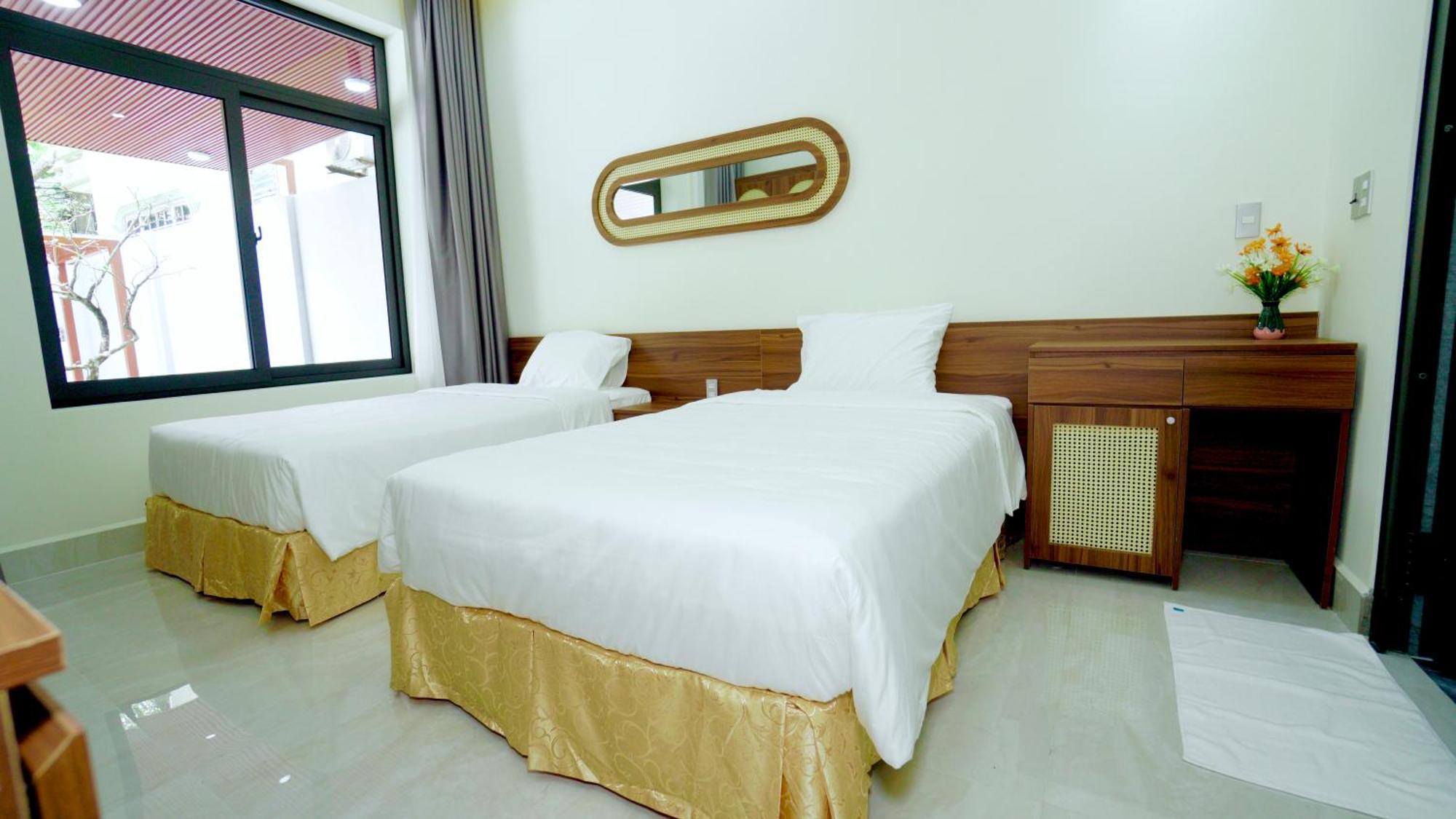 Lena Homestay & Villa Dong Hoi Exteriör bild