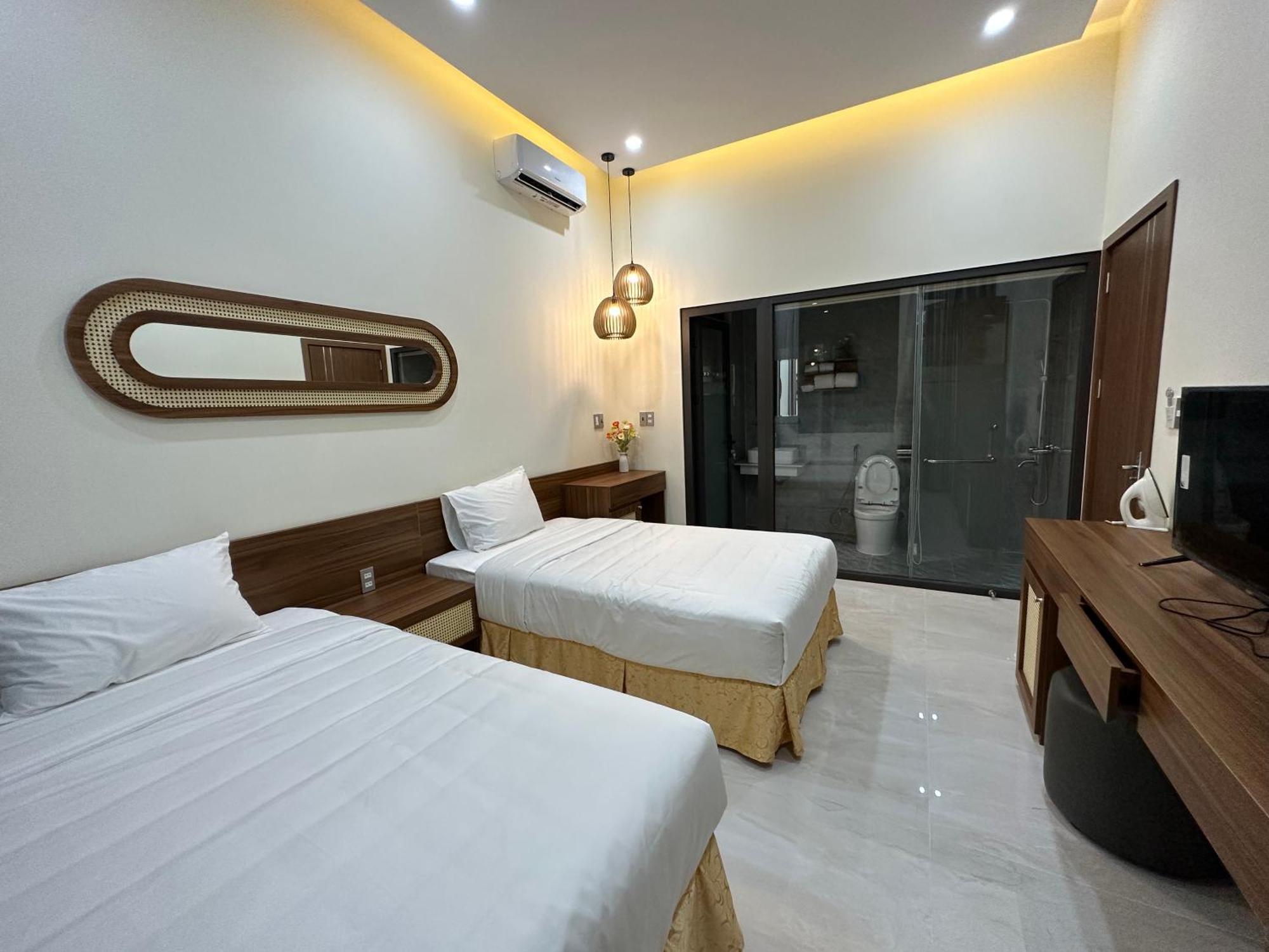 Lena Homestay & Villa Dong Hoi Exteriör bild
